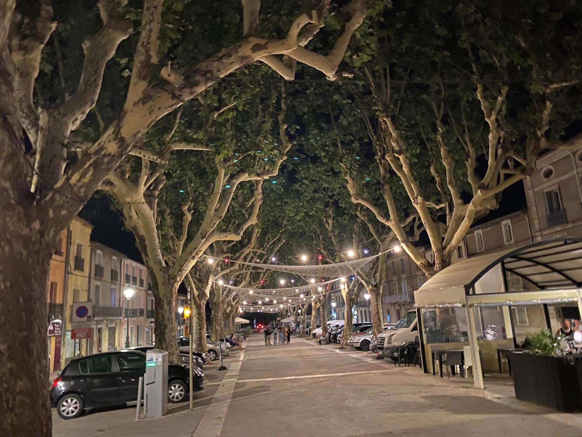 Le Chai Des Tuileries Montagnac  Bagian luar foto